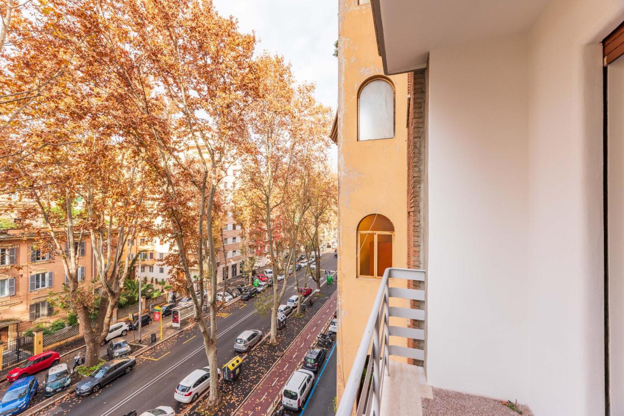 Apartment Domus Lux Angelica- Nearby Vatican